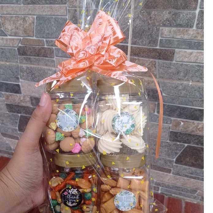 

modelTipe XJM198 Hampers Lebaran Hampers Kue Kering LebaranUltahWisudaNatalHari Raya Lainnya Hampers isi 4 Toples Hampers isi 6 Toples