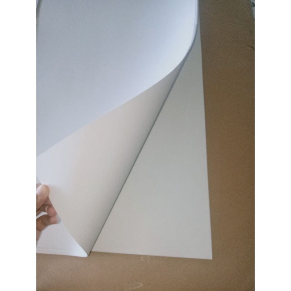 

Kertas Ivory 210 Gsm Ukuran Plano 79cm x 109cm