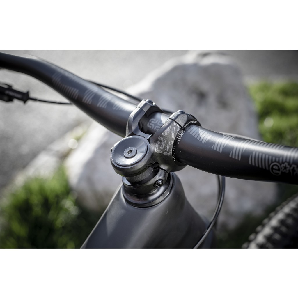 Handlebar E13 type Base rise 35mm hitam