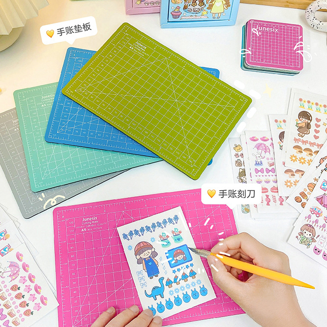 

[ORGM] A5 CUTTING MAT CUTTING MAT TEBAL PREMIUM UKURAN A5