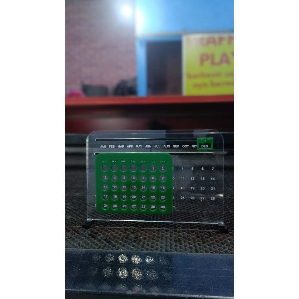 

KALENDER MEJA DUDUK | SOUVENIR KALENDER MEJA DUDUK | KALENDER MEJA
