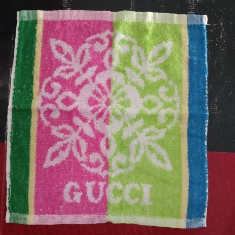 sapu tangan handuk kecil