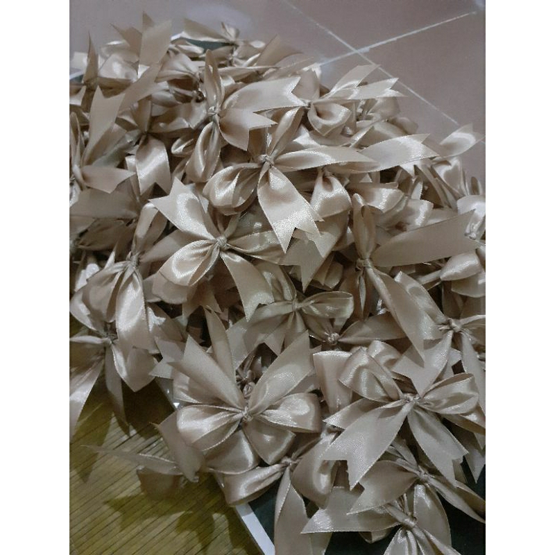 

PITA SATIN HIASAN KADO & SOUVENIR