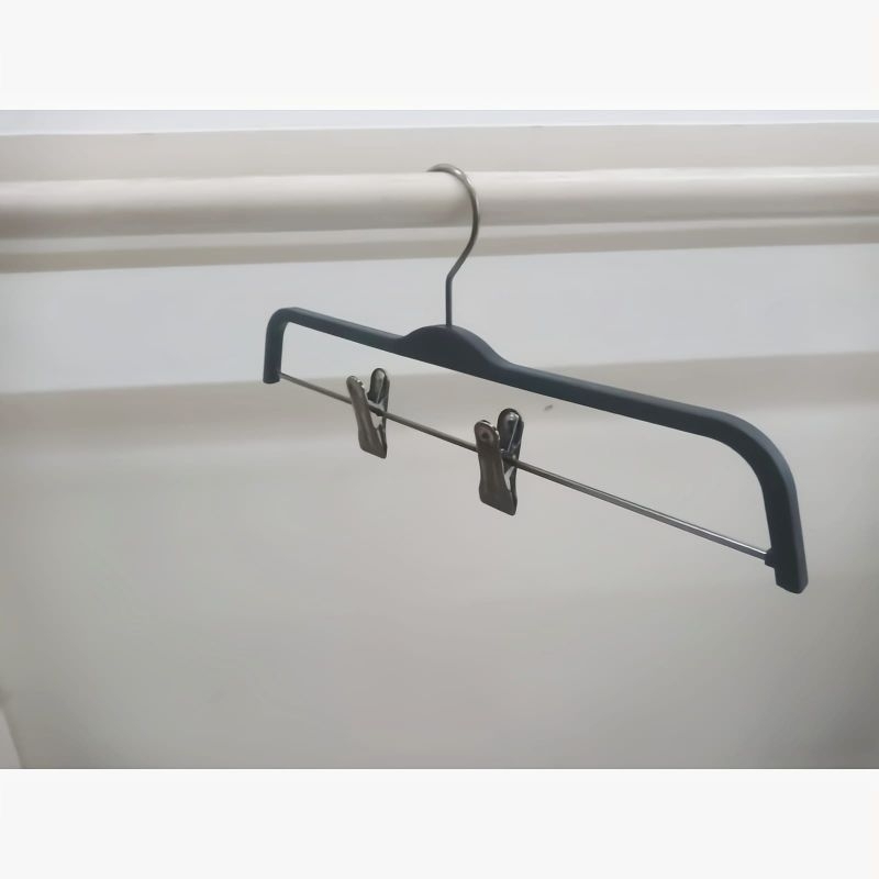 Hanger Zara || Hanger jepit Zara || Gantungan jepit Zara || hanger jepit Zara hitam