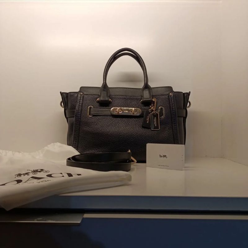 COACH Swagger (Preloved)