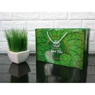 

Paperbag Idul Fitri 27 x 18,5 x 15 cm untuk hajatan dan souvenir, kresek donat / tas plastik, paper bag, Bingkisan / Souvenir untuk pernikahan, Tasyakuran / Pengajian / Hampers