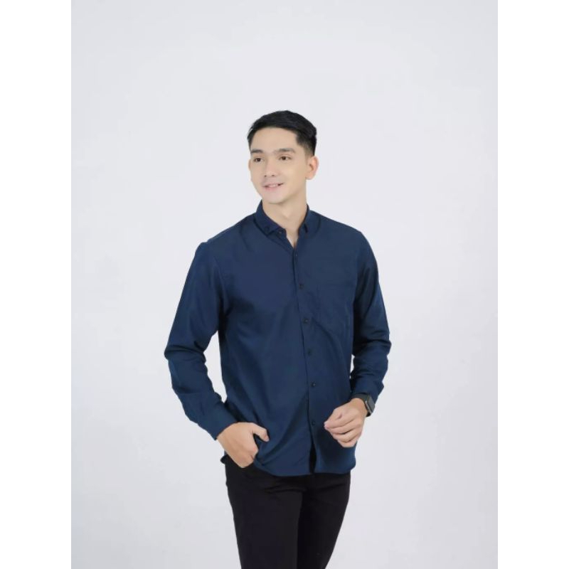 Kemeja Polos Navy Pria Lengan Panjang slimfit Hem Cowok Biru Dongker Premium Distro