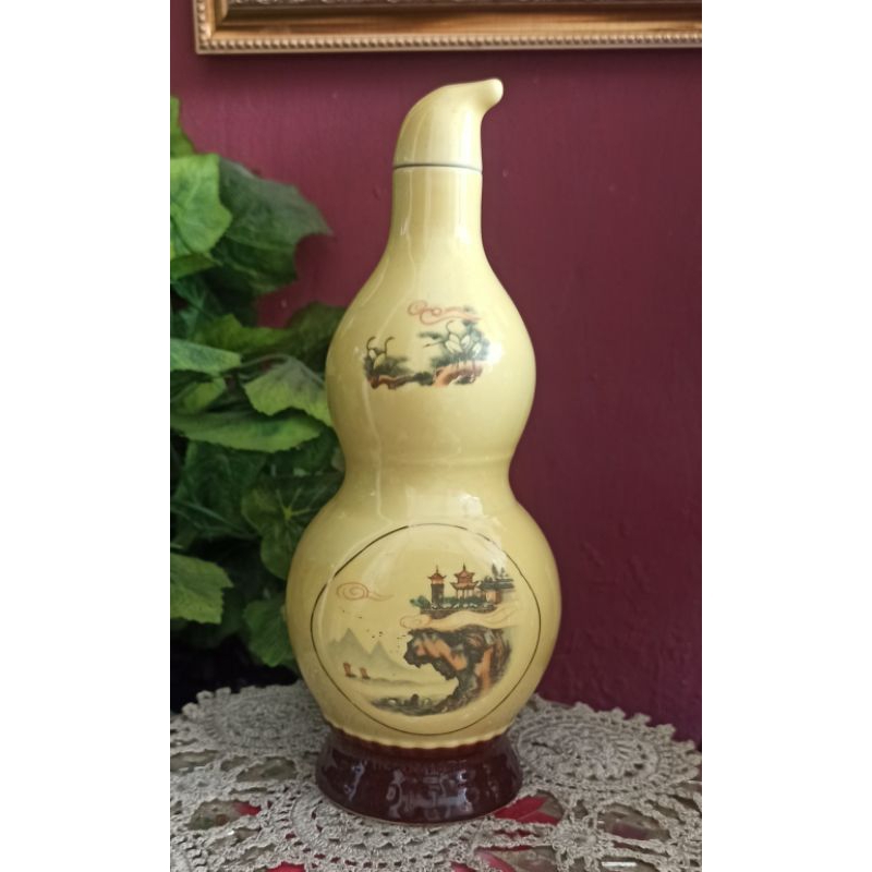 Botol Vintage keramik lukisan  pemandangan China mulus tinggi 27cm Harga Satuan