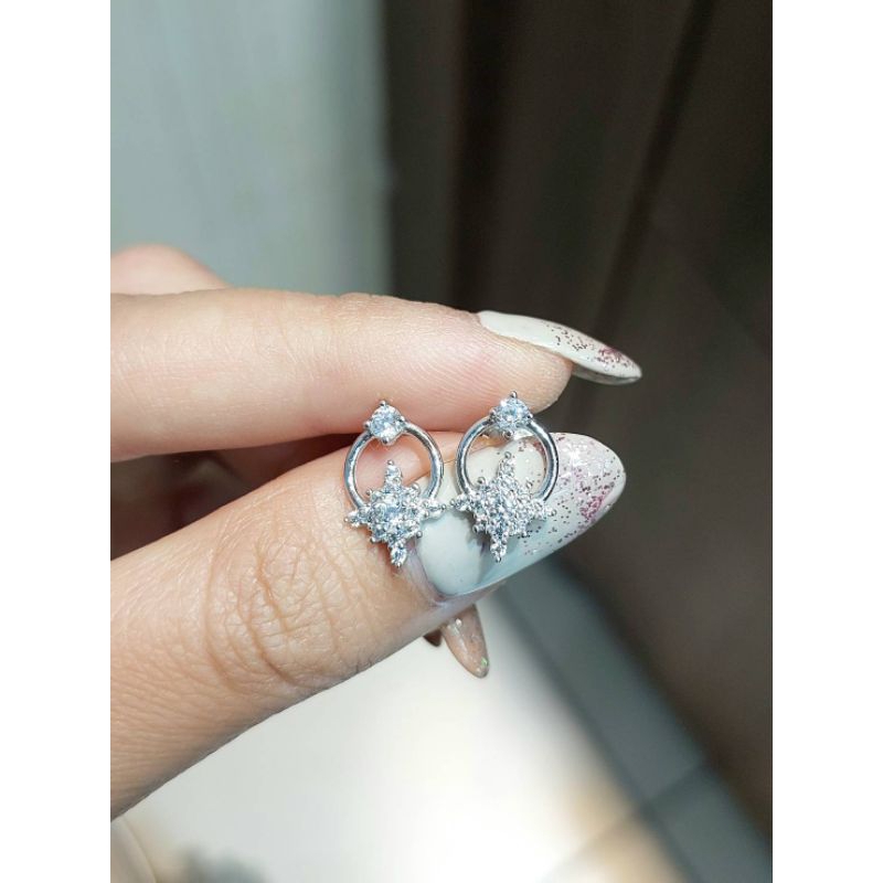 Anting Tusuk Emas Putih 17K 750 Fashion Zircon 1.77 Gram (AH64)