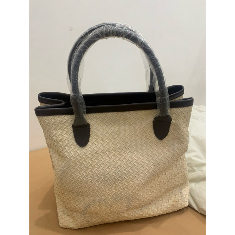 WEBE original bag preloved,good condition 100% original