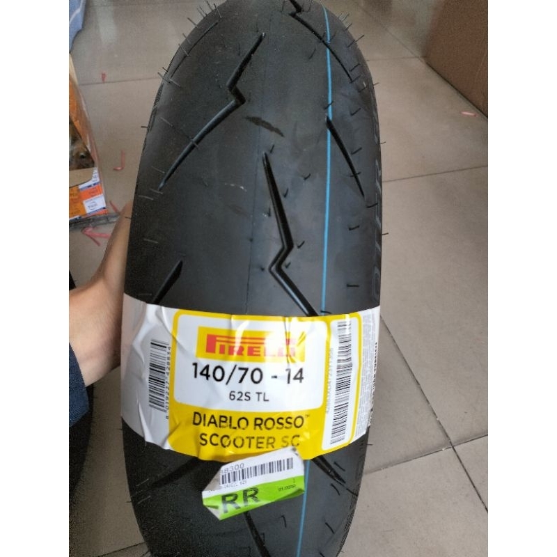 BAN LUAR PIRELLI DIABLO SCOOTER SC 140/70-14 TUBELESS