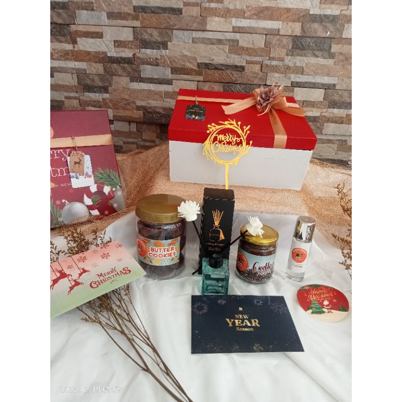 

RAINBOW Cussuca Hampers/Imlek