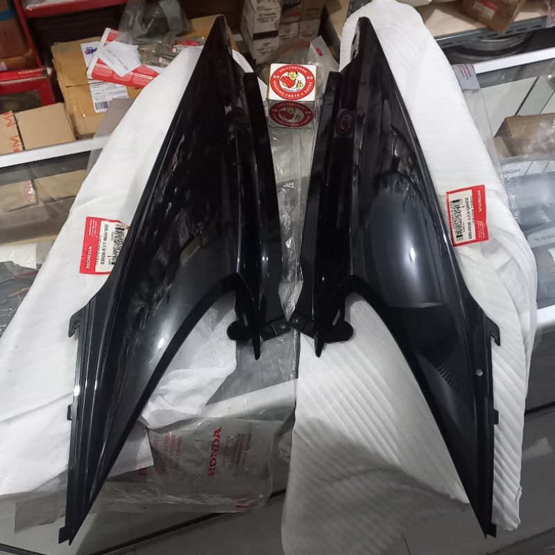 DEK KAP COVER BODI BODY HITAM KANAN KIRI HONDA BEAT KARBU CARBU ORIGINAL AHM 83500-KVY-960FMB