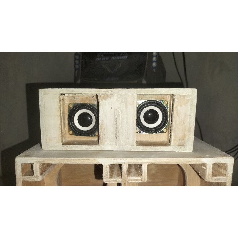 Box plus speaker 2 inch type parathel