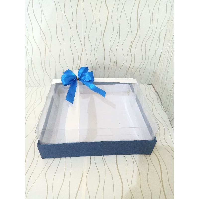 

kotak kue 25x25cm
