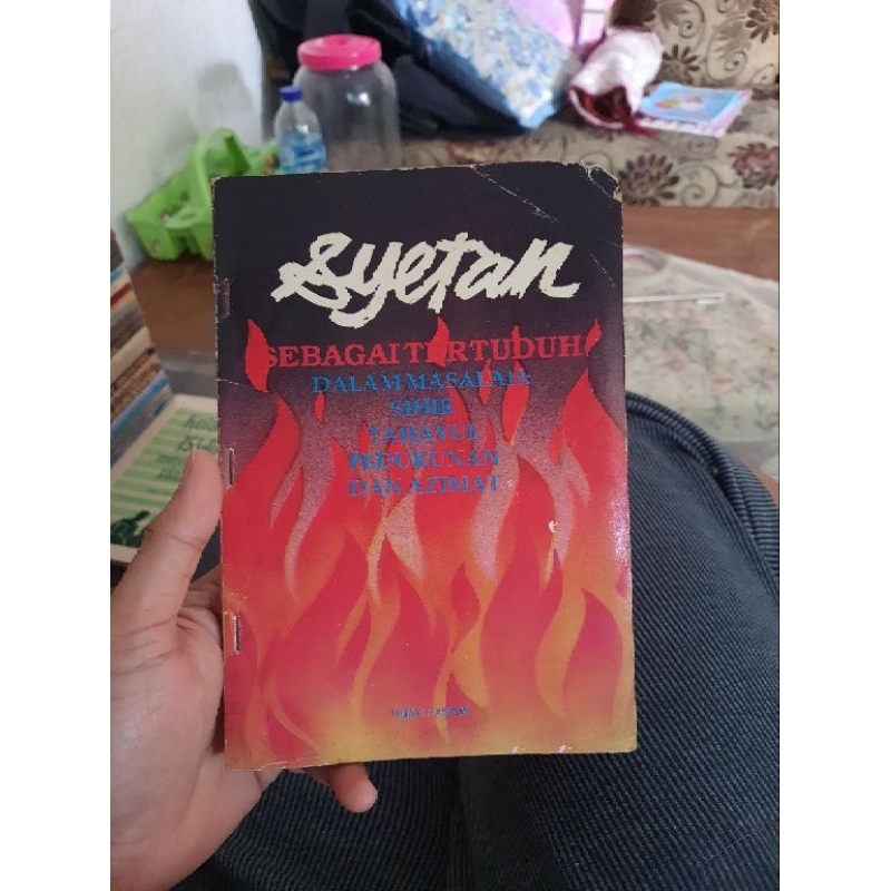 Syetan Sebagai Tertuduh By.Umar Hasyim