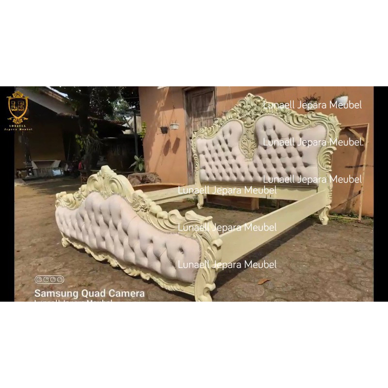 Tempat tidur jati jepara jok putih