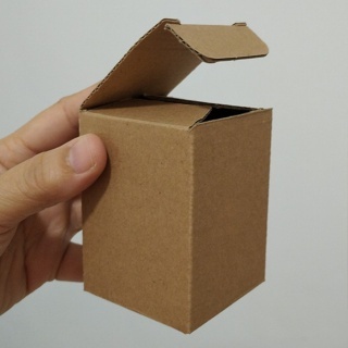 

kardus packing box diecut / pizza uk 4,5x4,5x10 PUTIH