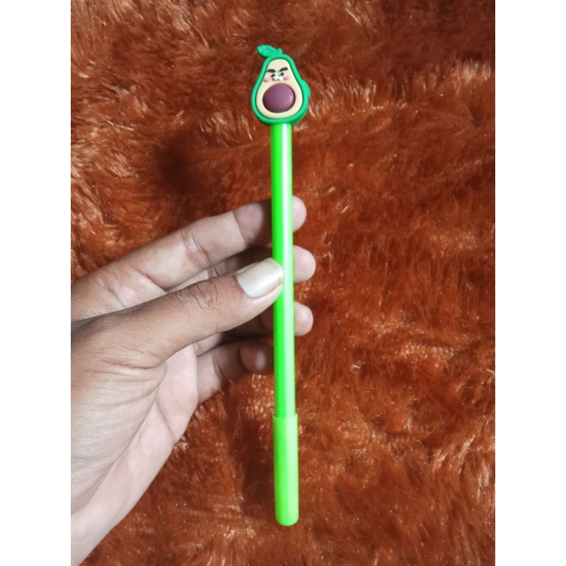 

Pulpen karakter motif Alpukat