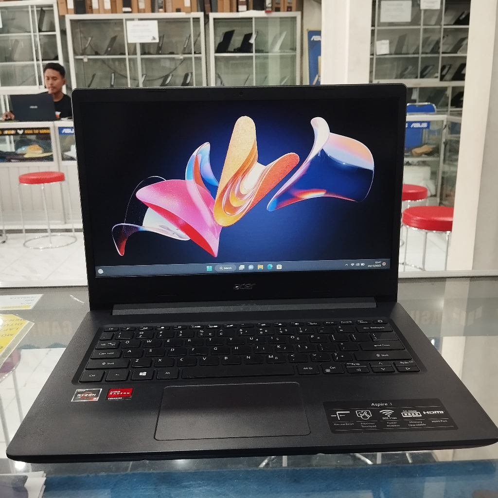 Laptop bekas murah | Acer Aspire 3 Ryzen 3 RAM 4GB SSD 256GB Windows 11 Layar 14" Slim Siap Pakai