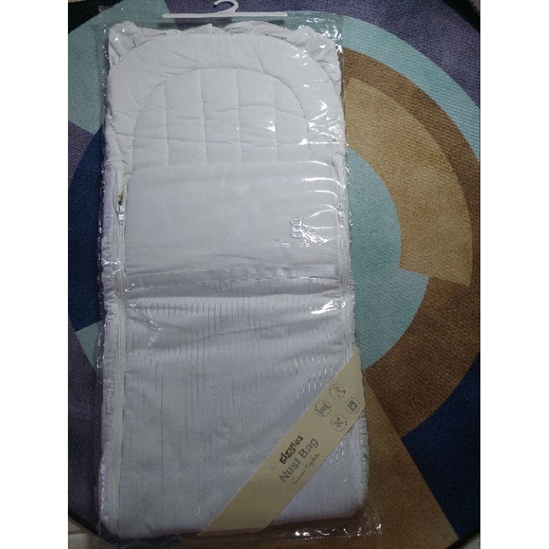 GIGGLES Nest Bag