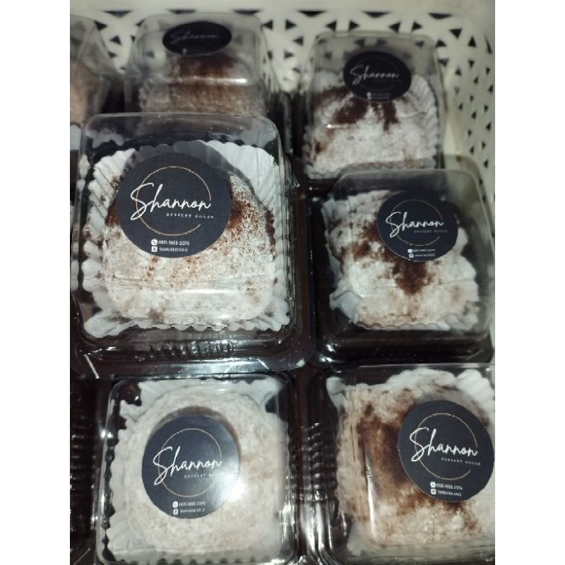 

mochi daifuku coklat strawberry