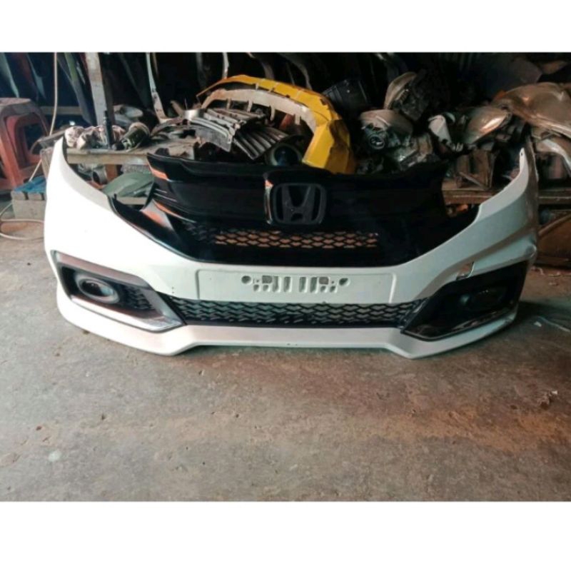 bemper depan Mobilio RS tahun 2019