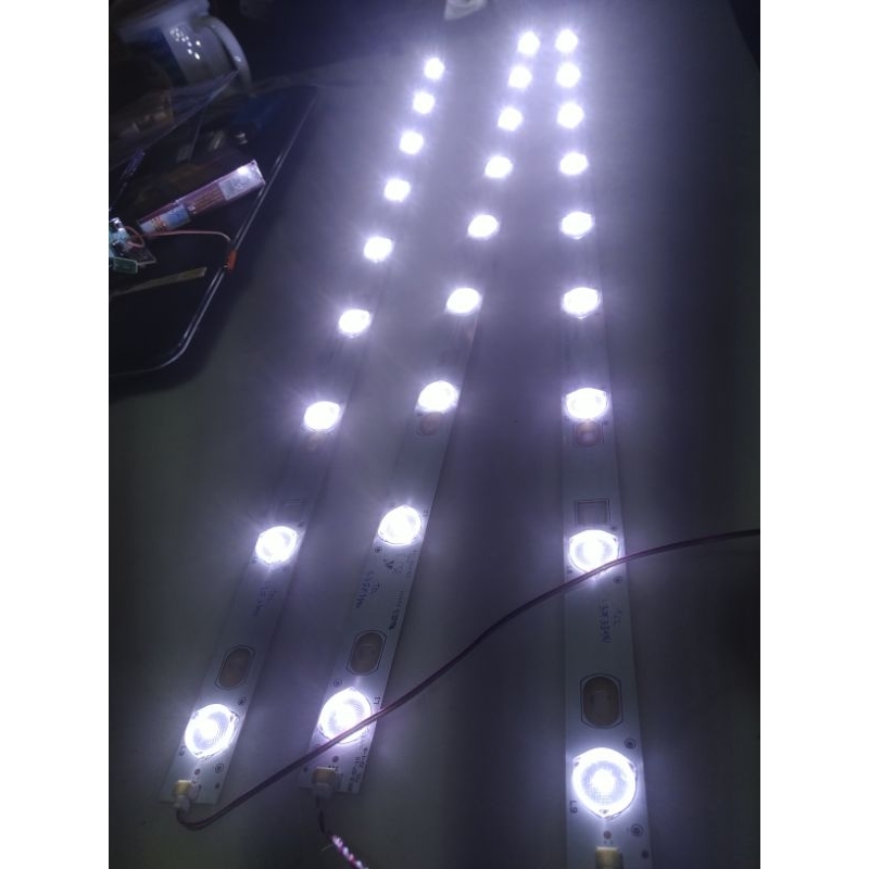 Backlight tcl l32f3390