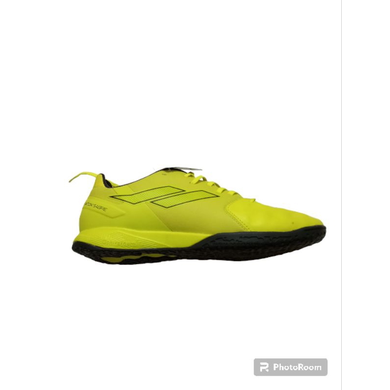 obral sepatu futsal mills Triton sabre in neon black size 39