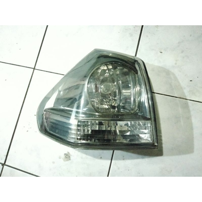 stoplamp toyota harrier kiri