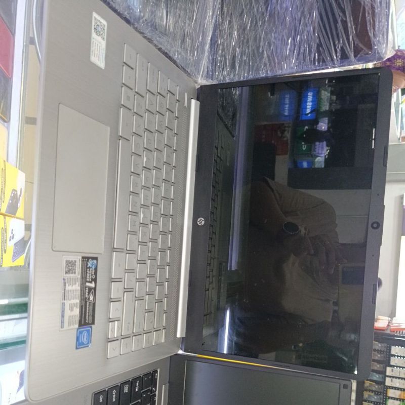 LAPTOP HP RAM 8/256 GB