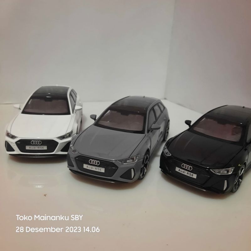 Diecast Mobil Audi RS6 1:32 Metal Alloy.. Miniatur Audi RS6
