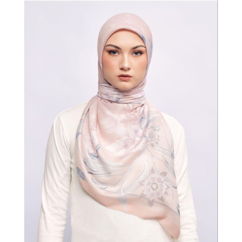 Hijab Premium by Aleza - Asyara Scarves Peach Preloved
