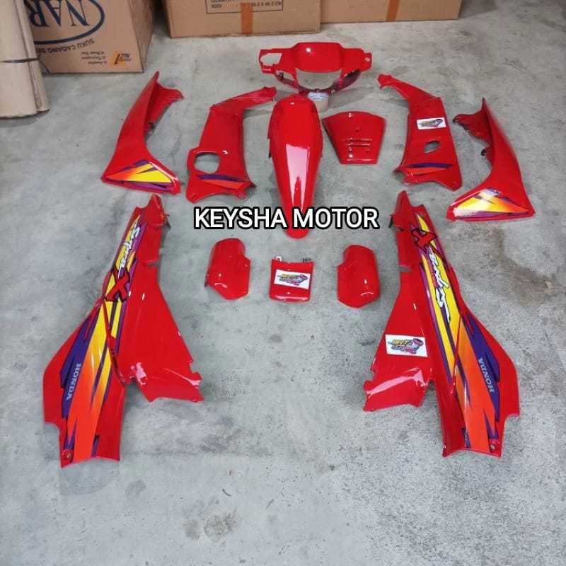 FULL BODY HALUS SUPRA X LAMA 2002-2004 WARNA MERAH SET STRIPPING GOOD KUALITY