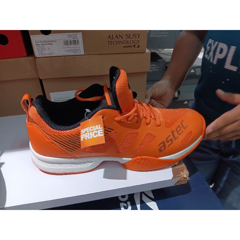 sepatu  reebook original