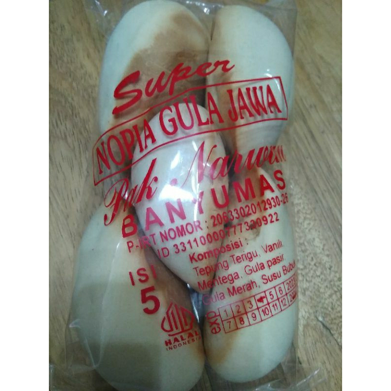 

Nopia Pak Narwan khas Banyumas