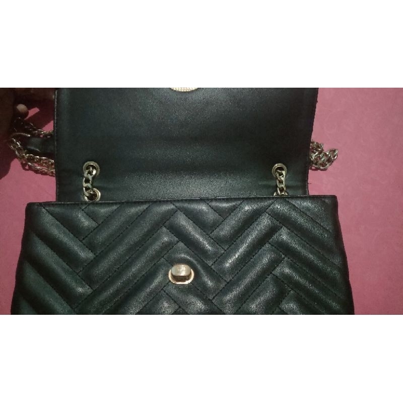 Sling Bag Berry Benka (Preloved)