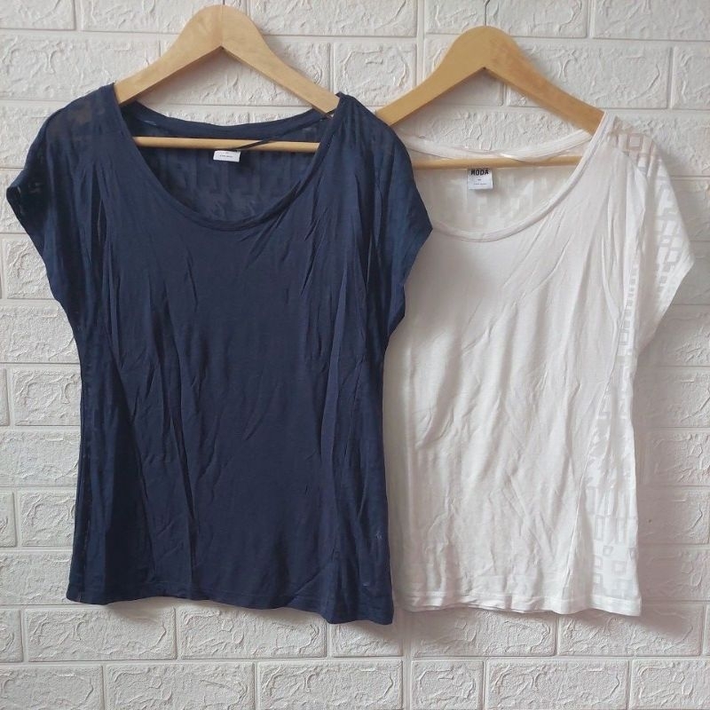 (PRELOVED) Kaos/Atasan Wanita Good Condition Part 2