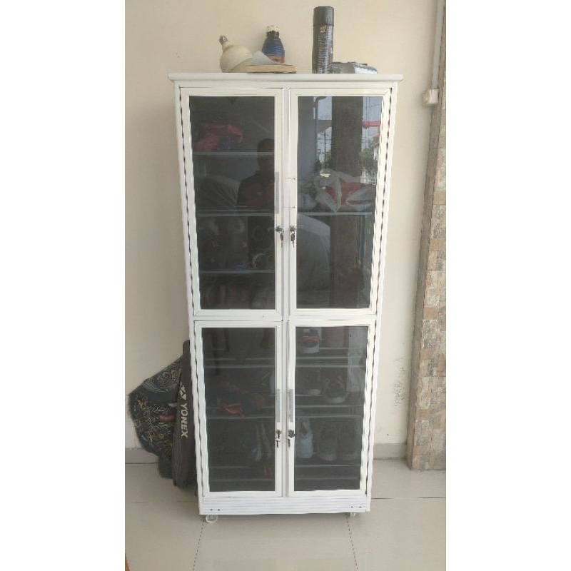 Rak Sepatu Aluminium Full Kaca Pintu 4 (Khusus kirim ke Semarang Kota)