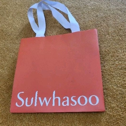 

Paperbag Sulwhasoo