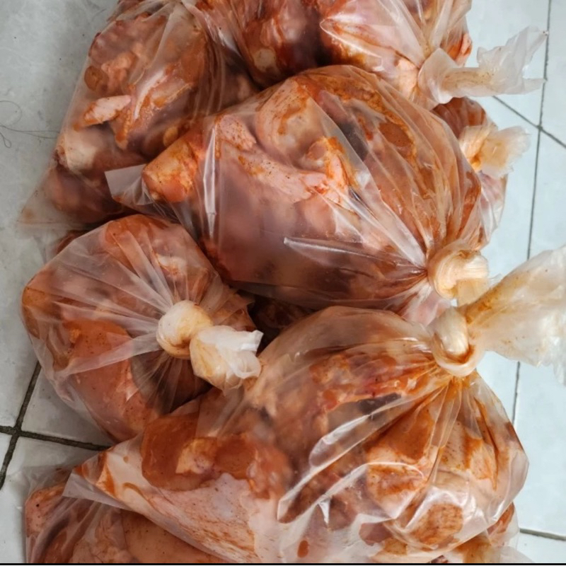 

Marinasi Ayam Fried Chicken
