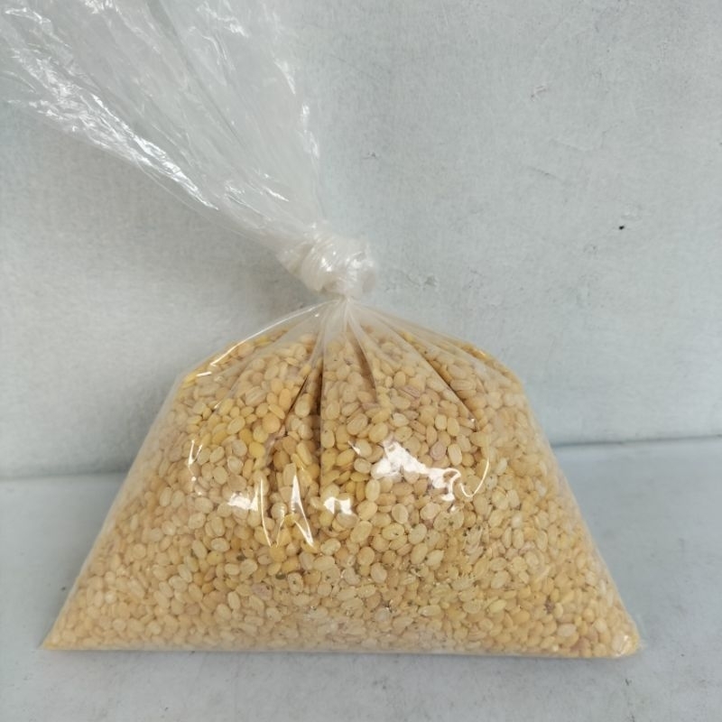 

kacang hijau kupas
