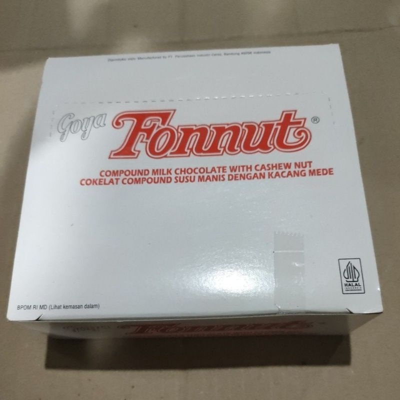 

Fonnut cokelat compound susu manis dengan kacang mede