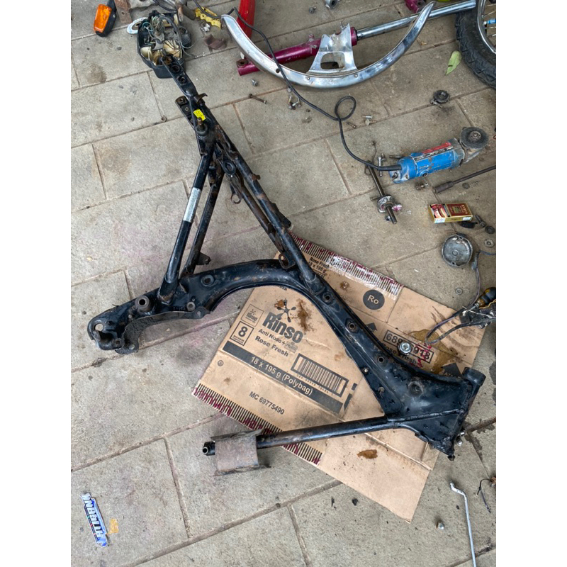 RANGKA GL100 ORIGINAL BALUNGAN KECIL UTUH