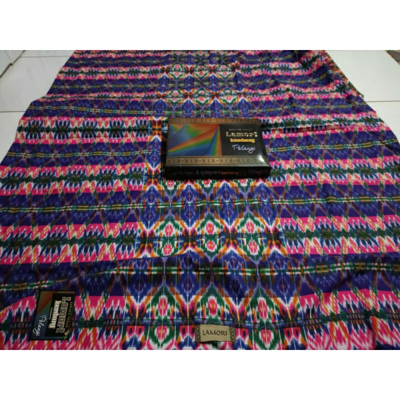 SARUNG GEBENG LAMORI