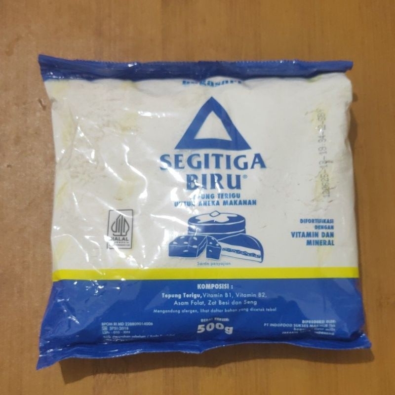 

Tepung Terigu Segitiga Biru 500 gr