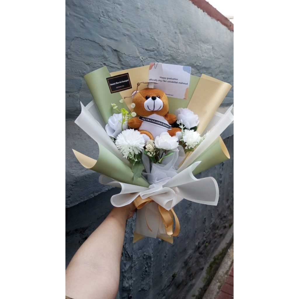BUKET BUNGA WISUDA COWOK CEWEK BUCKET BONEKA WISUDA BUKET BUNGA ARTIFICIAL BOUQUET PREMIUM BOUQUET W