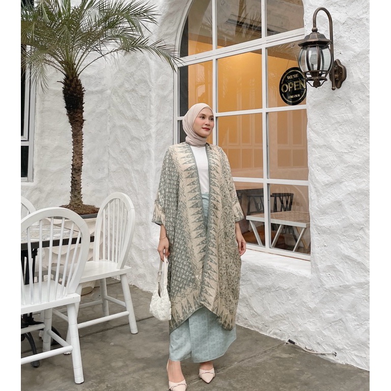 Lariz TrxgFu READY STOCK Ayana Outer Batik Set