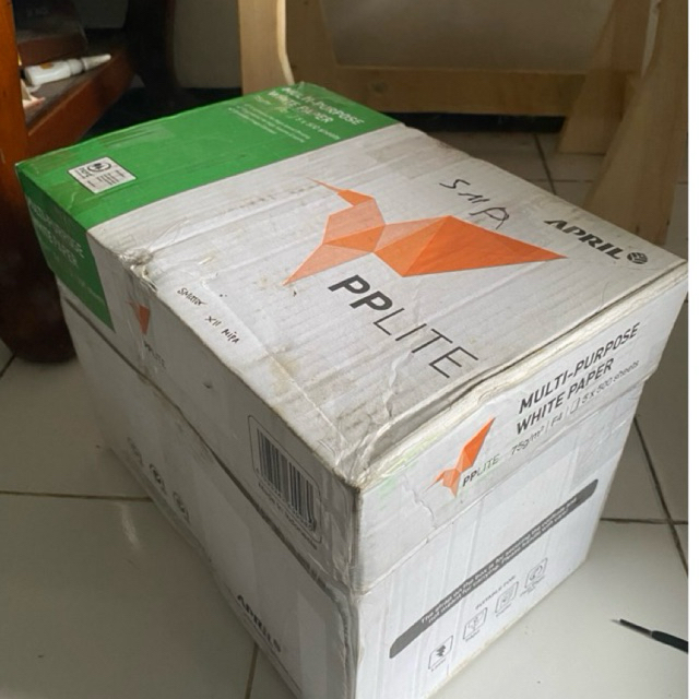 

Buku satu Karton