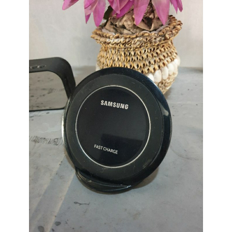Samsung wireless charger EP NG930
